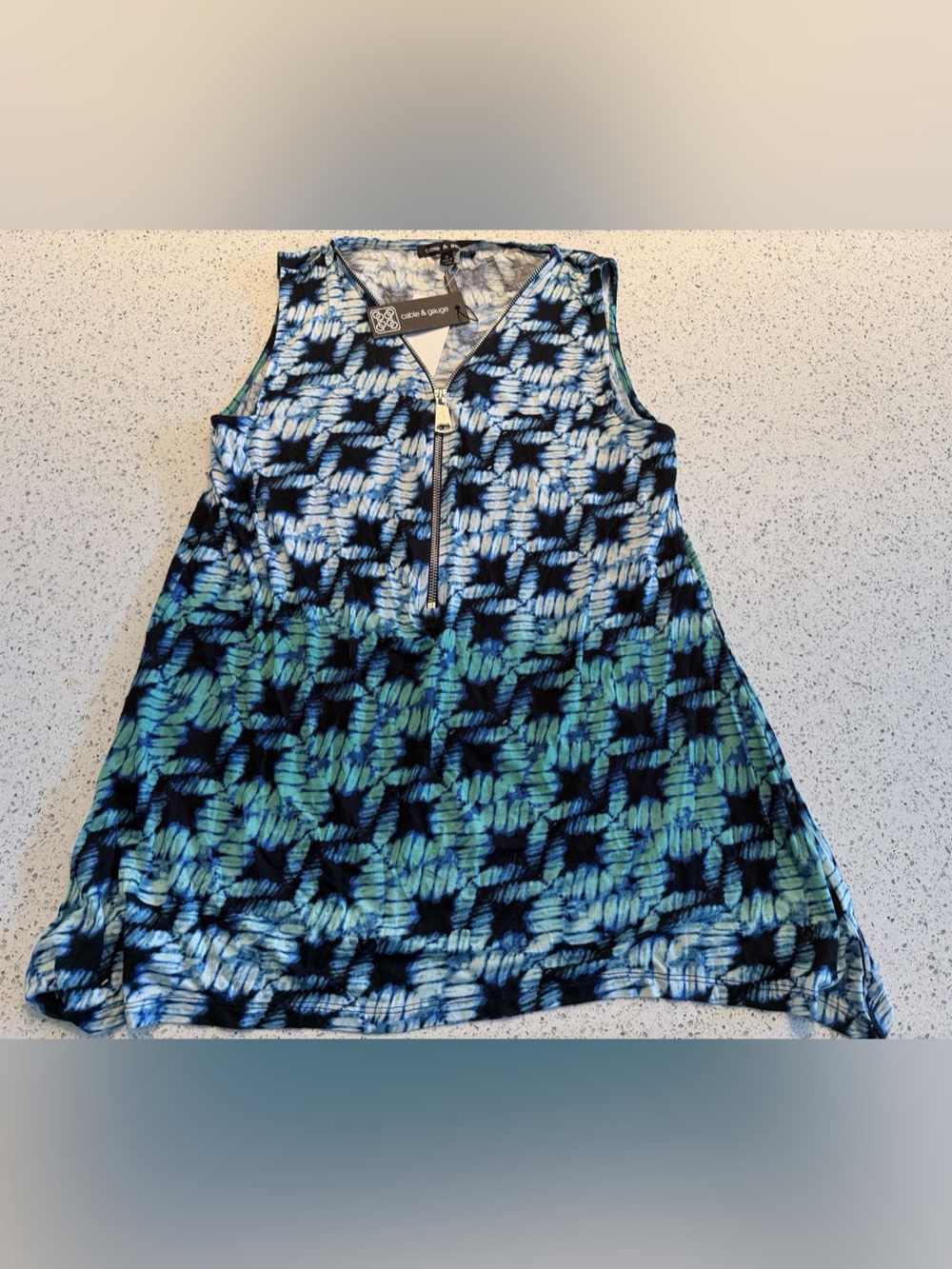 Cable & Gauge Zip-Front Tank Top Abstract Sleeveless Top in Blue, Green
